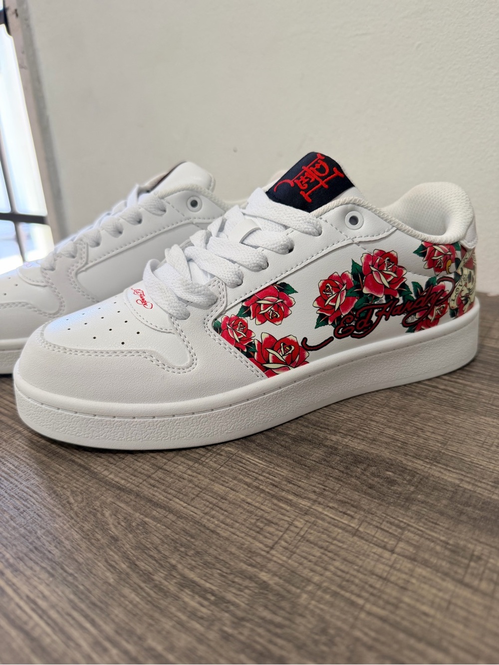 Ed Hardy White Sneakers size US 8 women - Picture 2 of 10